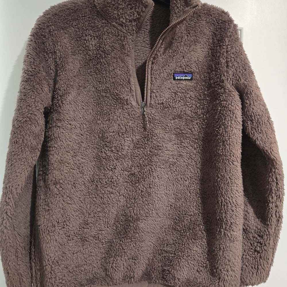 Patagonia Men's Tan Zip-Up Fleece Sweater